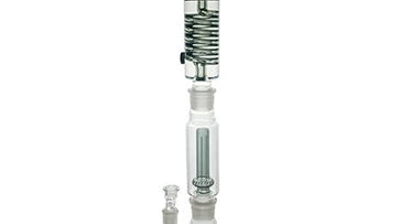 TAG Bongs vs Freeze Pipes Bongs