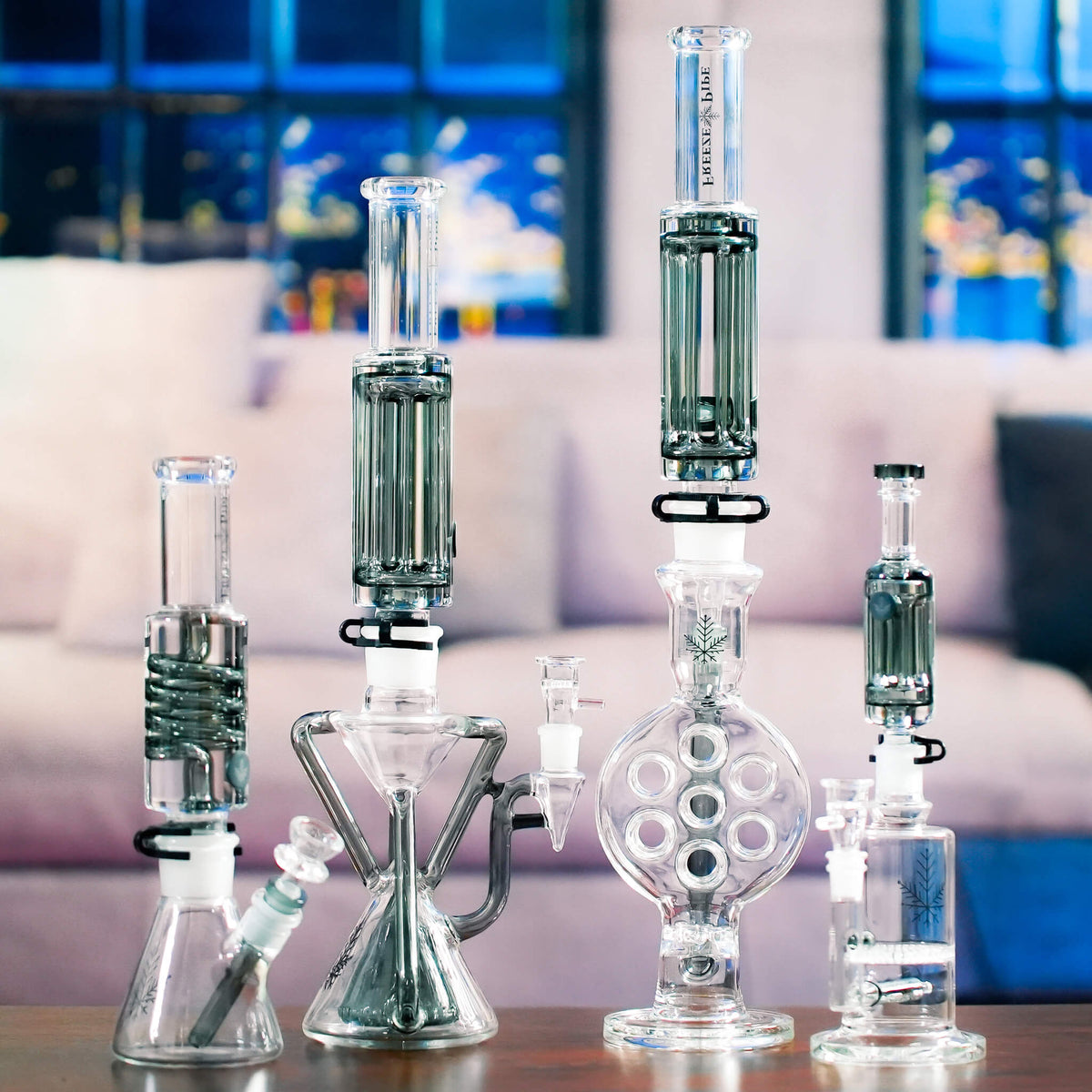 Glass Bongs & Water Pipes | Smoke-Cooling | Ice-Cold Hits &ndash; The Freeze Pipe