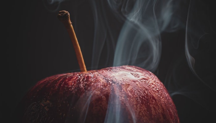 How to Make an Apple Bong?